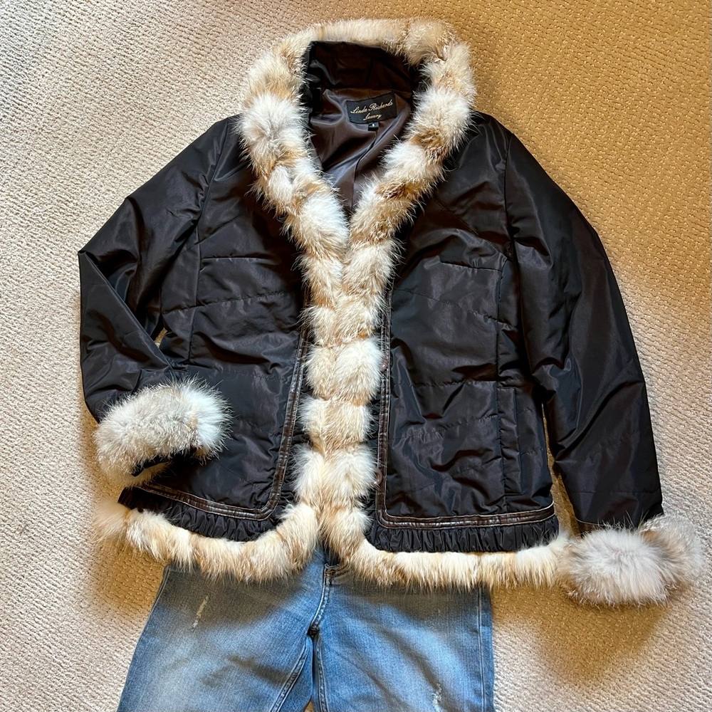 Linda Richards Luxury shimmer jacket with fur trim. 😎
